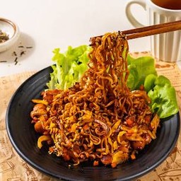 ผัดมาม่าเกาหลี