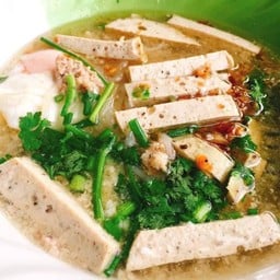 ก๋วยจั๊บญวณต้มยำ