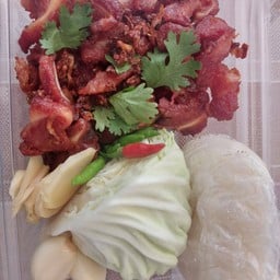 แหนมหมูพาเพลิน