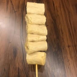T 豆卷 เต้าหู้ม้วน