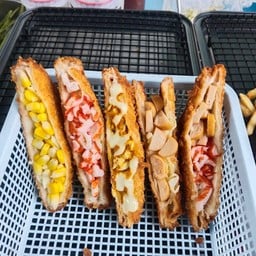 ร้านบุช ไก่เขย่า