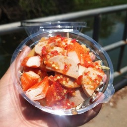 ยำปะล่ะ หน้าสนามกอล์ฟเอกชัย