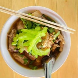 ก๋วยเตี๋ยวไก่ นีฟรีน