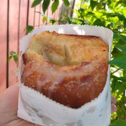 เนยสดเคลือบน้ำตาล ไส้นม