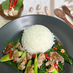 คะน้า เครื่องในไก่