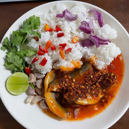 ข้าวยำปลากระป๋อง