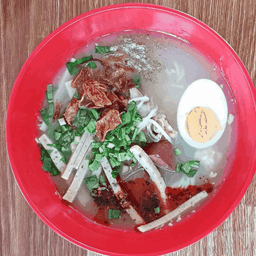 ก๋วยจั๊บญวณป้าใหญ่ ชะอำใต้ช่วงกลางระหว่างซอย5กับซอย5ถนนรองหาด