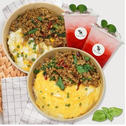 ชุดสุดคุ้ม ข้าวกระเพราหมูสับไข่ขยี้ + ข้าวกระเพราหมูสับไข่ข้น น้ำ2แก้ว
