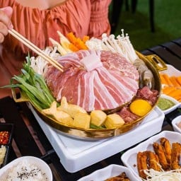 Camp ปิ้ง (กับข้าว กับปลา) หมูกระทะ