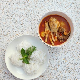 ขนมจีนคุณย่า แบริ่ง