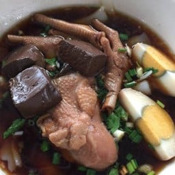 ก๋วยเตี๋ยวโกเด้งหน้าวัดหนองขอน