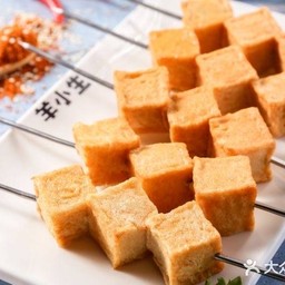 T 鱼豆腐 เต้าหู้ปลา