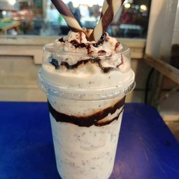 นมหมีปั่นช็อคโกชิพ Bear Milk Smoothie Chocochips 熊奶巧克力片冰沙