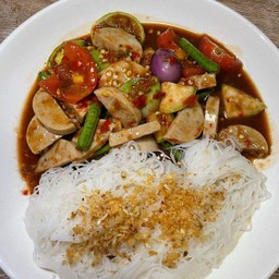 ตำเกาเหลาหมูยอ+เส้นหมี่ลวก (ไม่มีเส้นมะละกอ)