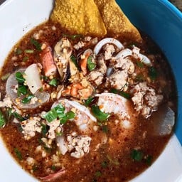 ก๋วยเตี๋ยวต้มยำทะเล