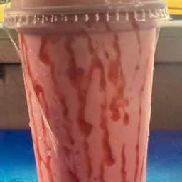 สตอร์เบอรี่นมสดปั่น Fresh Strawberry sweet & Smoothie 草莓鲜奶冰沙