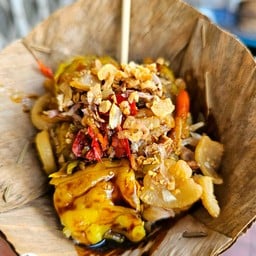 ซ้ง กุยช่าย ถนนพระสุเมรุ