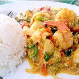 ข้าวกุ้งผัดผงกะหรี่