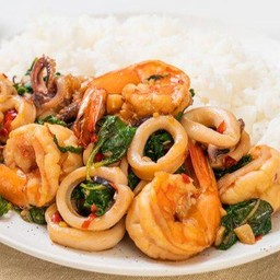 ร้านเล็กเก้ราดหน้า/ตามสั่ง Halal ตลาดสินทรัพท์พัฒนา