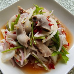 ยำไส้ตัน