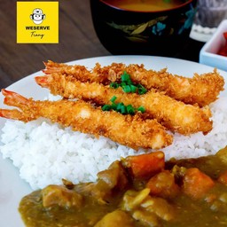 ข้าวแกงกะหรี่กุ้งทอด