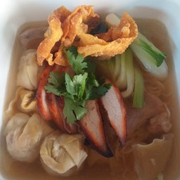 บะหมี่-เกี๊ยว-หมูแดง