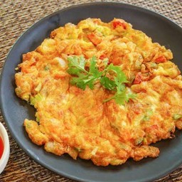 ข้าวใข่เจียวทรงเครื่อง