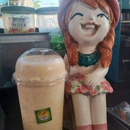 นมหมีชาเนสที 22oz เย็น  Chanestee Bear Milk Iced cup size 22 Oz 小熊奶茶
