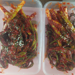 กิมจิต้นหอม 500กรัม Spring onion kimchi