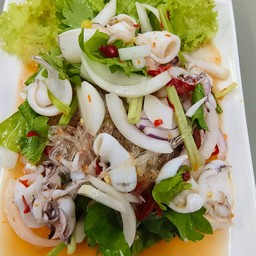 ยำปลาหมึก