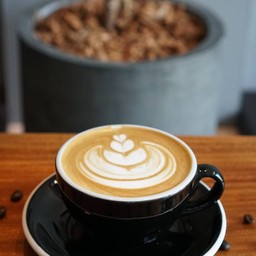 ลาเต้ร้อน