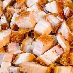 หมูกรอบยายจิ๋ม น้ำจิ้มซีฟู้ดโครตเด็ด!