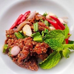 ก้อยหมูดิบ