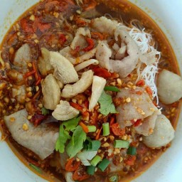 ก๋วยเตี๋ยว สูตรเด็ดโบราน ลูกชิ้นโกเด้ง