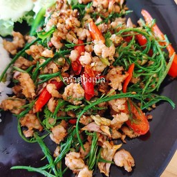 ข้าวราดผัดชะอม