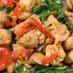 ข้าว-ผัดเผ็ดไก่ใบยี่หร่า
