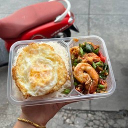 สตอเบอร์นี่โยเกิร์ต By.อีฟ