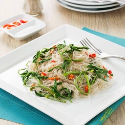 เส้นหมี่ผัดกะเฉดเจ