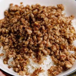 ไก่สับกระเทียมราดข้าว