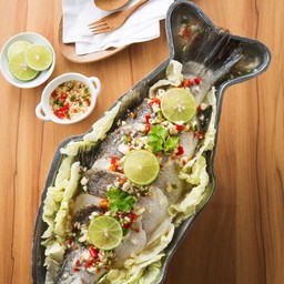 ปลากะพงนึ่งมะนาว