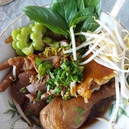 ก๋วยเตี๋ยวไก่มะระรุ่งระวี(ฮาลาล)