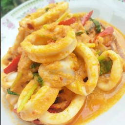 หมึกผัดไข่เค็ม (กับข้าว)