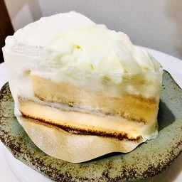 Coconut Cake (fresh cream) Less Sweet