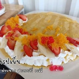 เครปเย็น สตอเบอรี่ กล้วย ฝอยทอง