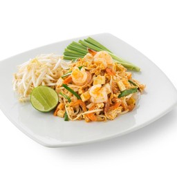 ผัดไทยกุ้งสด