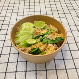 ข้าวผัดอกไก่