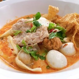 ก๋วยเตี๋ยวเย็นตาโฟยำหมูมะนาว พันท้าบ