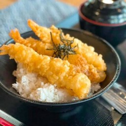 ข้าวหน้ากุ้งเทมปุระ