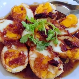 ไข่ลูกเขย เด็ดๆ (ไข่ไก่ 2 ฟอง) พร้อมน้ำซอส (เกิน 3รายการ โทรบอกก่อนได้ไหม อ่า ตะเอง เค้าทำไม่ ทัน)