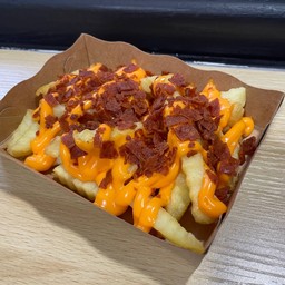 เฟรนช์ฟรายส์เบคอนชีส